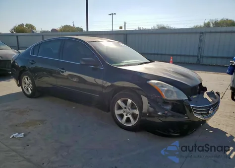 2011 Nissan Altima Base z USA, uszkodzony, nr VIN 1N4AL2AP5BC176732